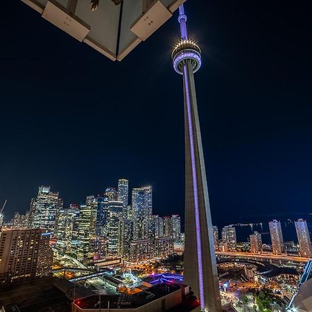 Designer Condo W/ Cn Tower View & Parking Toronto Esterno foto